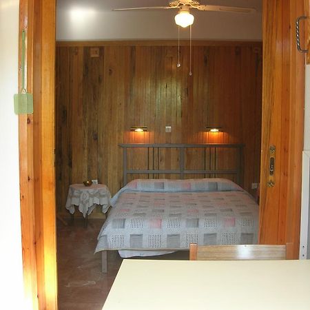 Apartment Next To The Sea In Poseidonia Posidhonía المظهر الخارجي الصورة